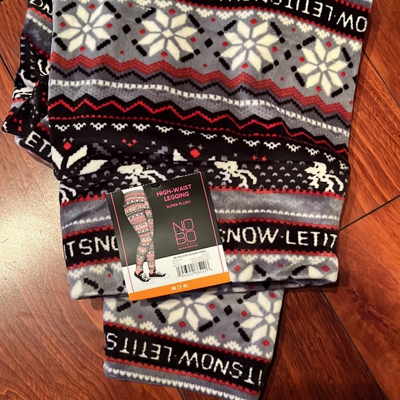 Let it Snow -Leggings - Picture 3 of 3